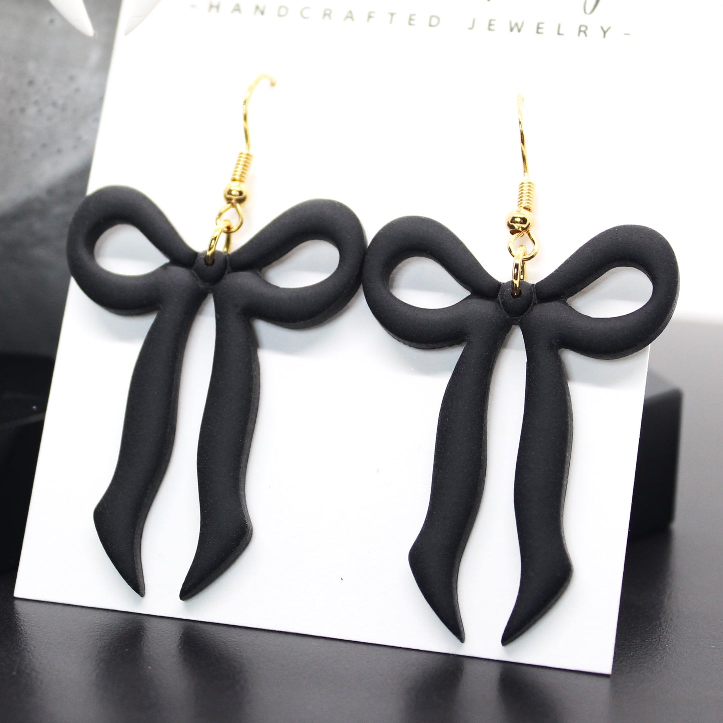 Valentine's Bow Dangles š