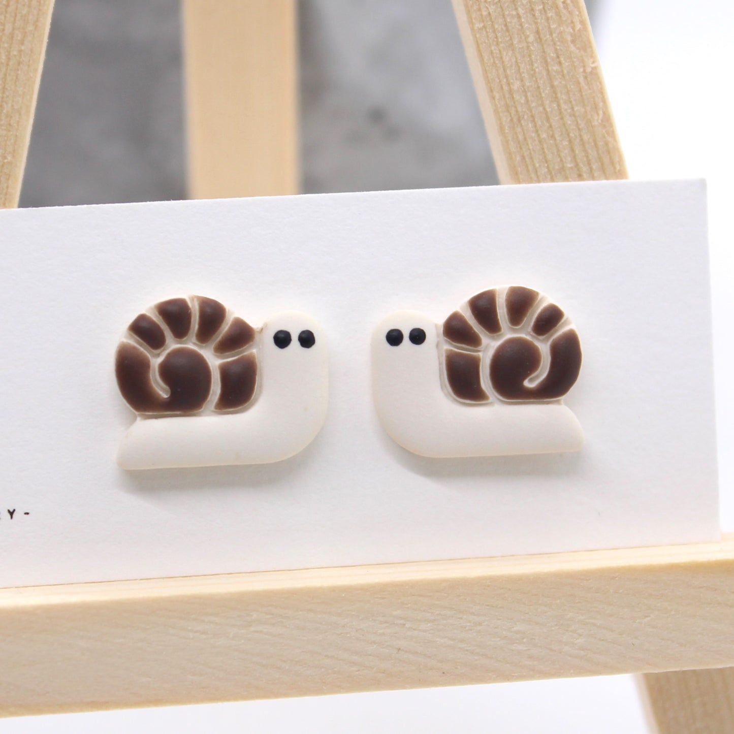 Snail Trail Studs š