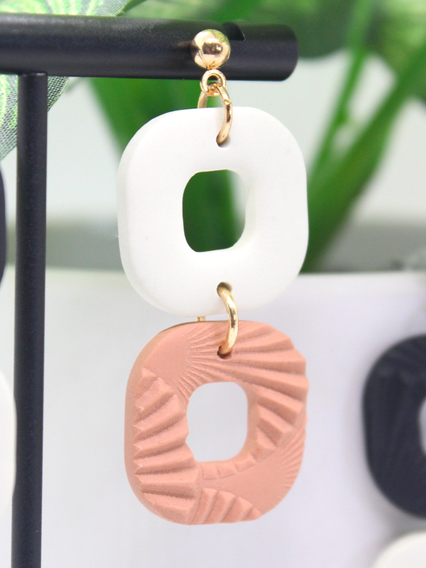 Tetra Rings