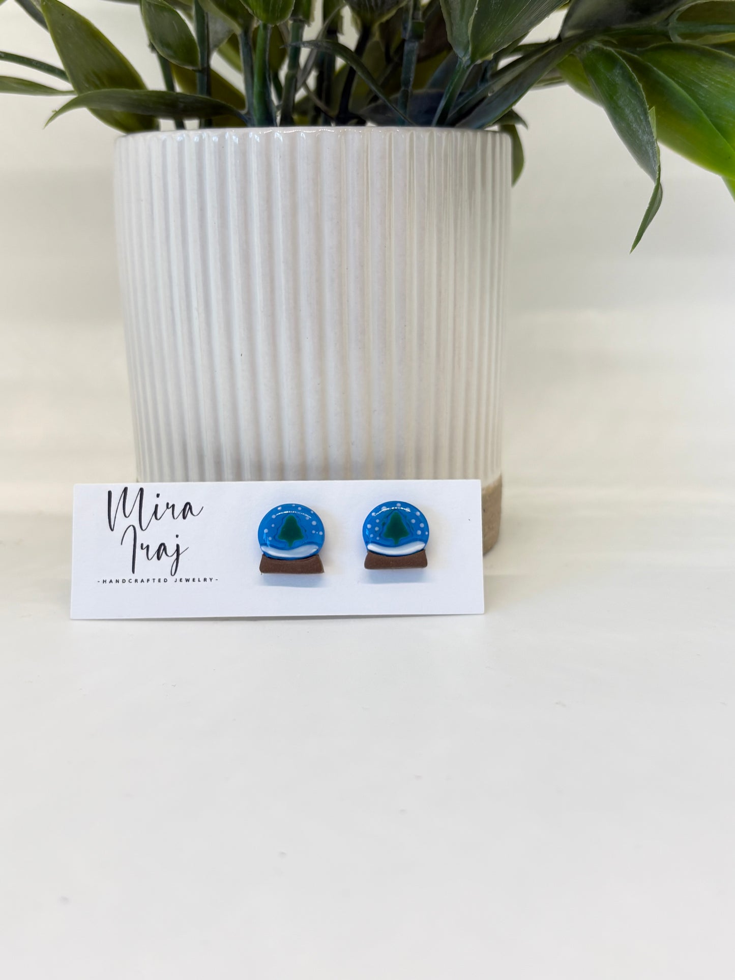 Snow Globe Studs